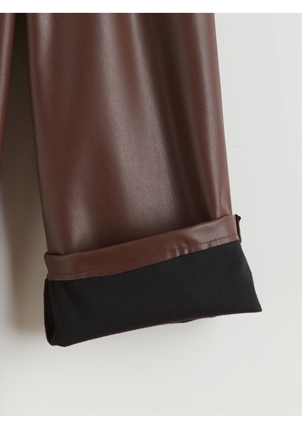 Yeni Sezon Fiyonk Detaylı Deri Görünümlü Kız Çocuk Pantolon modelleri