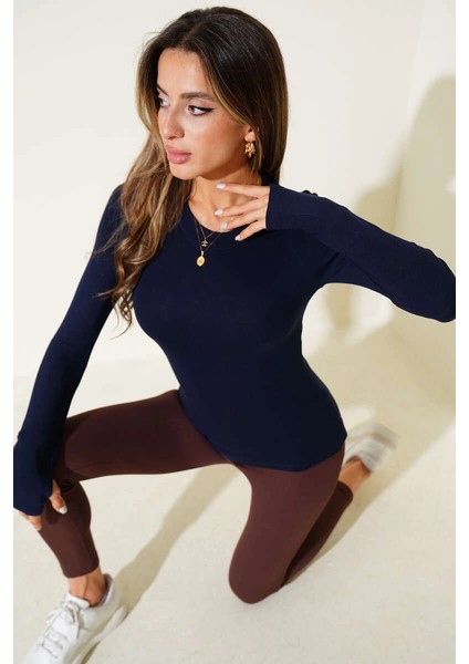 Yzlal Basic Parmak Geçirme Detaylı Bluz Lacivert T4266 (Beden: Xl) fırsatları