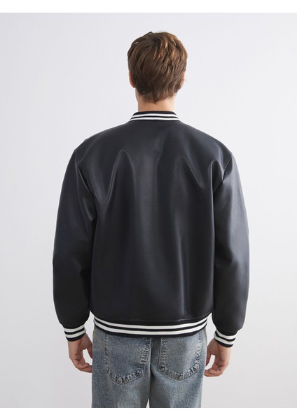 Yeni Sezon Kolej Yaka Nakışlı Erkek Deri Görünümlü Ceket indirimleri