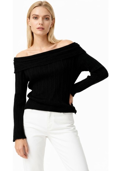 2324 Kayık Yaka Uzun Kol Kazak Siyah