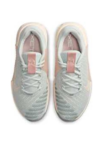 Metcon 9 Kadın Fitness Ayakkabısı Tekstil Malzeme ile Düz Taban Tasarımı