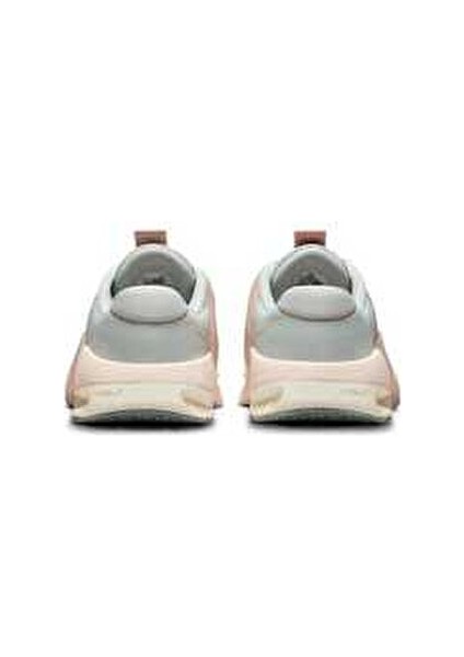 Metcon 9 Kadın Fitness Ayakkabısı Tekstil Malzeme ile Düz Taban Tasarımı