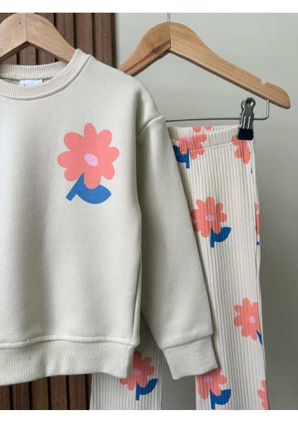 Kız Çocuk Pamuklu Ekru Çiçek Baskılı Sweatshirt ve Eşofman Takım modelleri