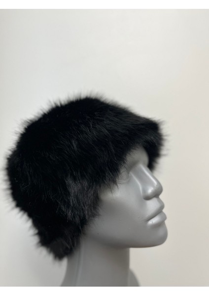 Kadın Tüylü Peluş Kışlık Şapka – Soğuk Havalar Için Trend ve Sıcak Tasarım fiyatları