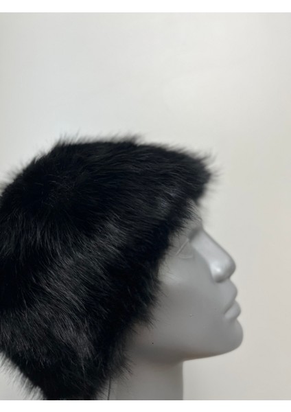 Kadın Tüylü Peluş Kışlık Şapka – Soğuk Havalar Için Trend ve Sıcak Tasarım modelleri