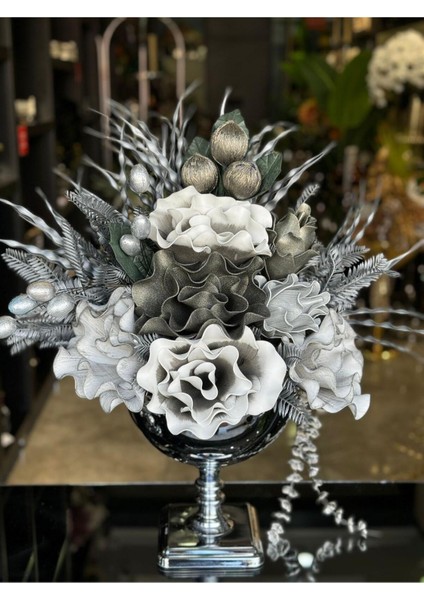 Yapay Çiçekli Gümüş Kare Ayaklı Vazo No:11