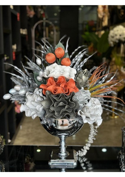 Yapay Çiçekli Gümüş Kare Ayaklı Vazo No:10