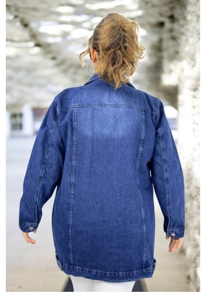 Metal Düğmeli Yanlarda ve Çift Göğüs Cepli Ara Boy Büyük Beden Kot Ceket fırsatları