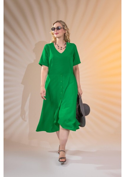 Kadın Büyük Beden Eteği Düğmeli Volanlı Yeşil Elbise