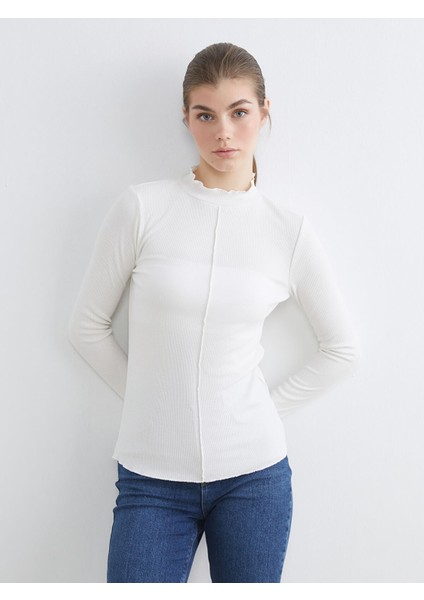 Yeni Sezon Fırfırlı Dik Yaka Kadın Body