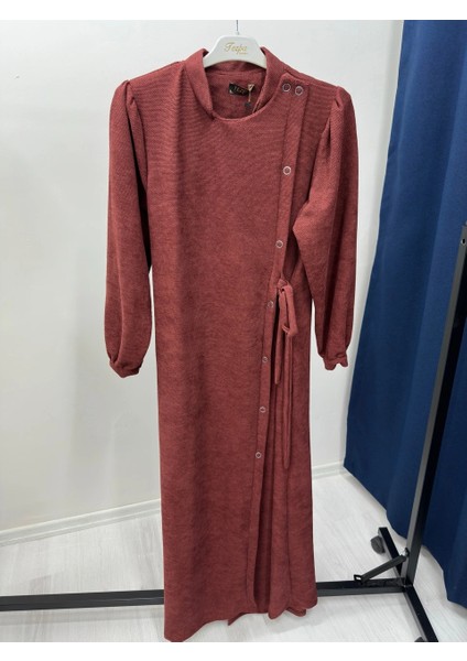 Bağlamalı Çıtçıt Ferace Detaylı Şönil Ferace - Kiremit