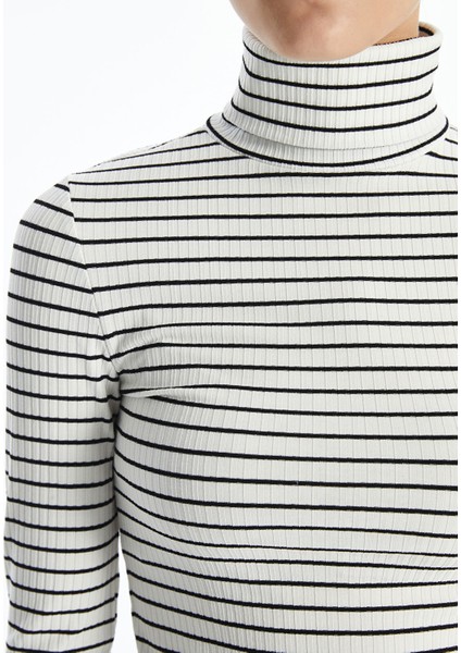 Yeni Sezon Dik Yaka Çizgili Uzun Kollu Kadın Body modelleri