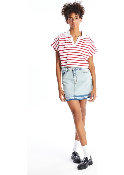 Yeni Sezon Polo Yaka Çizgili Kısa Kollu Oversize Kadın Crop fırsatları