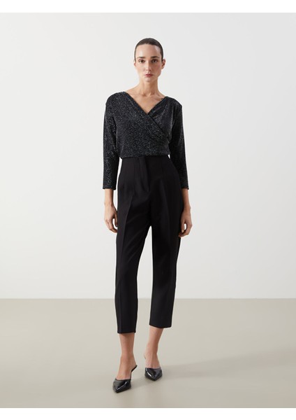 Yeni Sezon Kruvaze Yaka Parlak Görünümlü Bluz fiyatları