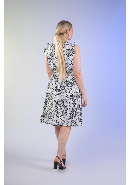 Kadın Büyük Beden Beli Lastikli V Yaka Beyaz Elbise