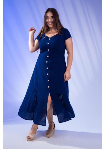 Kadın 111975 Büyük Beden Düğmeli Yırtmaçlı Elbise Lacivert Siyah
