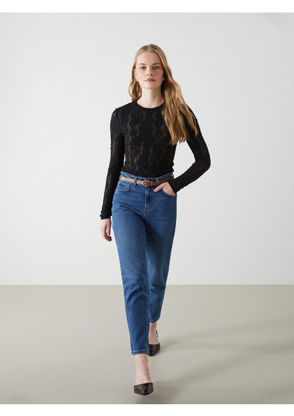 Yeni Sezon Beli Kemerli Mom Fit Kadın Jean Pantolon