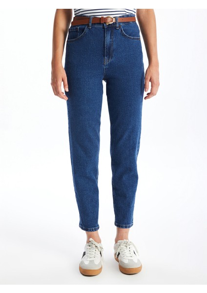 Yeni Sezon Beli Kemerli Mom Fit Kadın Jean Pantolon fiyatları