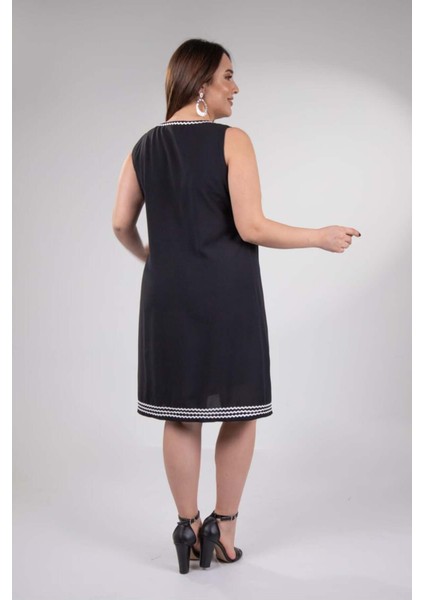 Kadın Büyük Beden V Yaka Kolsuz Siyah Elbise fırsatları