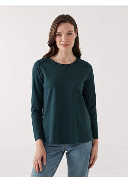 Yeni Sezon Bisiklet Yaka Nakışlı Kadın Bluz