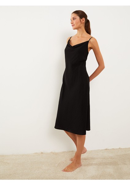 Yeni Sezon Dökümlü Yaka Düz Askılı Kadın Fantezi Gecelik fiyatları