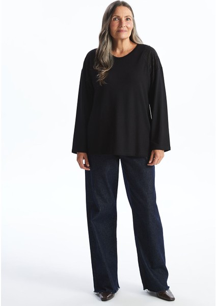 Yeni Sezon Bisiklet Yaka Nakışlı Kadın Bluz fiyatları