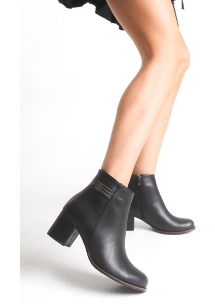 Kadın Kalın Topuklu Metal Detay Fermuarlı Günlük Bot Bootie
