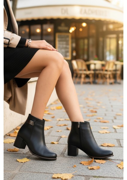 Kadın Kalın Topuklu Metal Detay Fermuarlı Günlük Bot Bootie fiyatları