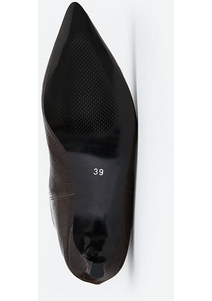 Yeni Sezon Deri Görünümlü Kadın Çizme fırsatları