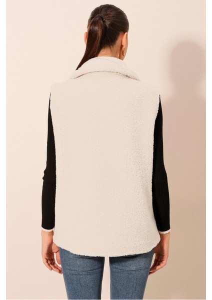 6793 Peluş Yelek - Beyaz fiyatları