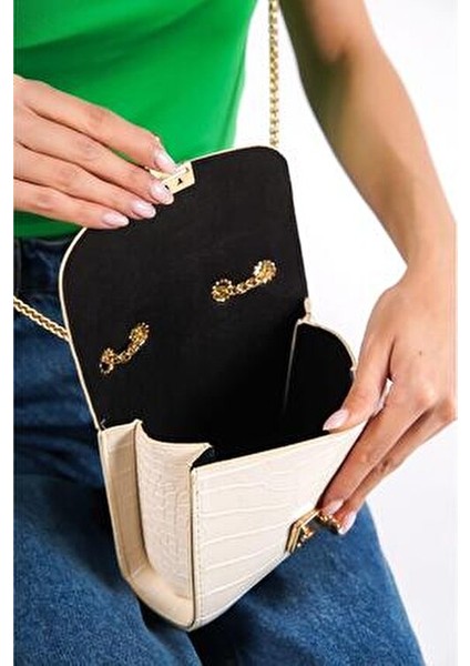 1130-KR Kutu Form Zincir Askılı Krokodil Desen Askılı Omuz, El ve Kol Çantası