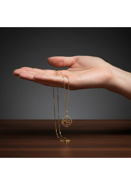 8 Ayar Altın Kolye Ucu E&m GM11230 0.5 gr fiyatları