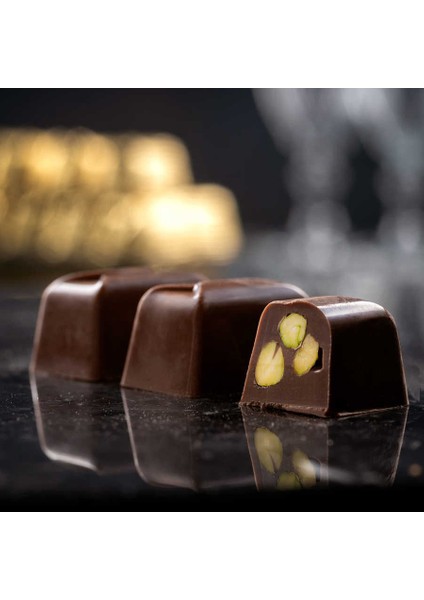 Antep Fıstıklı Zarf Çikolata 450g Asetat Kutu