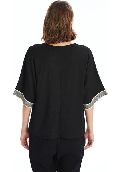 Yeni Sezon V Yaka Desenli Oversize Dokulu Kadın Bluz fırsatları