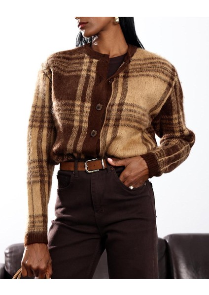 Kadın Bisiklet Yaka Düğmeli Şardonlu Kareli Desenli Yünlü Hırka fiyatları