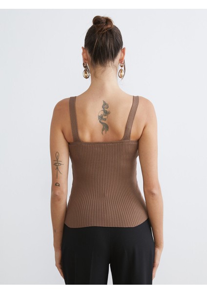 Yeni Sezon Kalp Yaka Kendinden Desenli Kadın Triko Atlet fırsatları