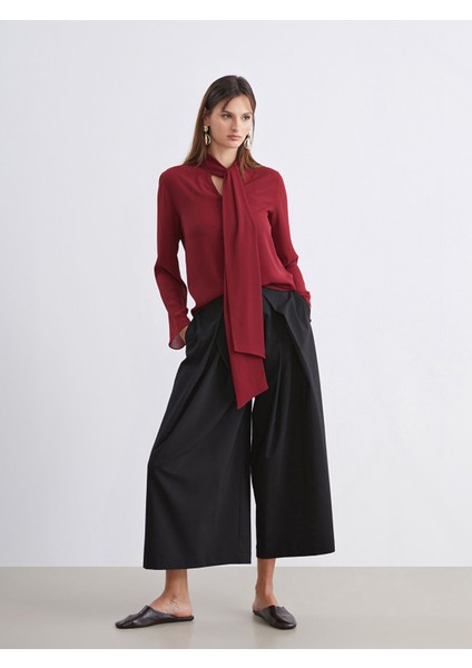 Yeni Sezon Standart Fit Kadın Pileli Pantolon