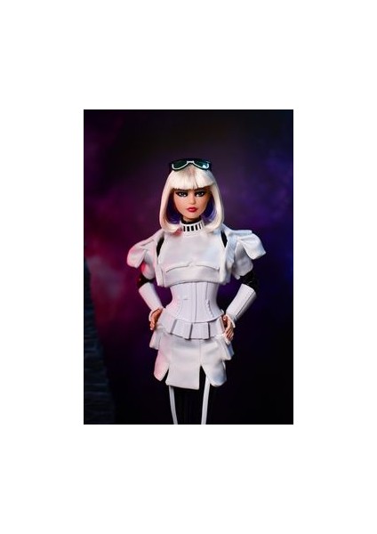 Signature Star Wars™ Stormtrooper GLY29 2020 indirimleri