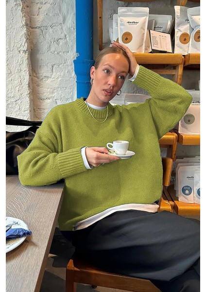 Yağ Yeşili Bisiklet Yaka Oversize Triko Kazak MG1972