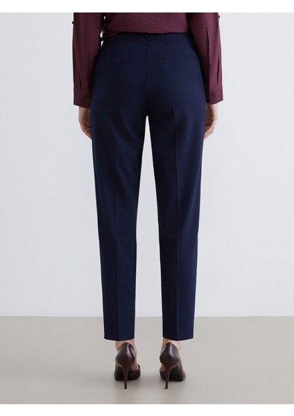 Yeni Sezon Standart Fit Kadın Pantolon fırsatları