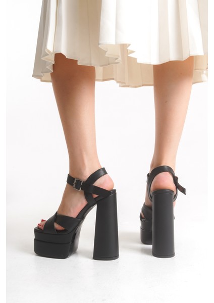 Çapraz Şeritli Tokalı Kalın Yüksek Platform Kadın Düğün Topuklu Siyah Abiye Ayakkabı fırsatları