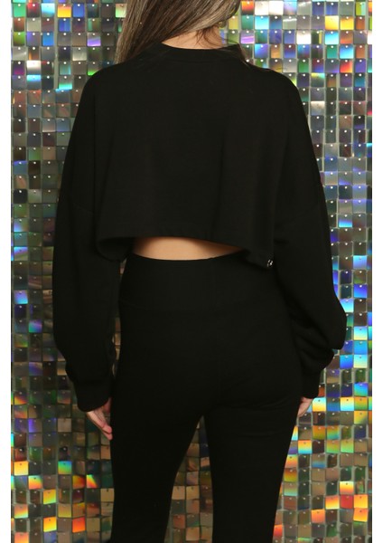 Kadın Baskılı Kuş Gözü Detaylı Kalın Şık Modern Crop Sweatshirt indirimleri