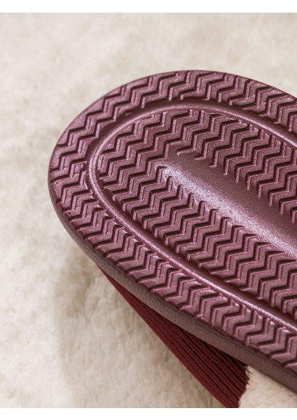 Yeni Sezon Yılbaşı Temalı Pelüş Kadın Ev Botu indirimleri