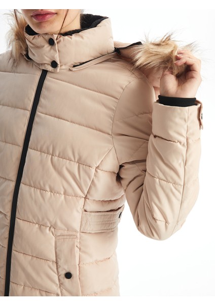 Yeni Sezon Kadın Kapüşonlu Düz Şişme Mont fırsatları