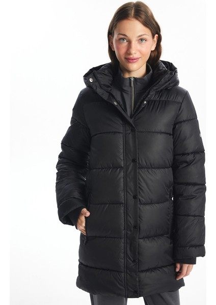 Yeni Sezon Kapüşonlu Kadın Şişme Mont fiyatları