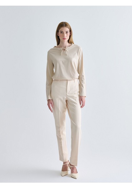 Yeni Sezon Fırfırlı Bağlamalı Yaka Bluz fiyatları