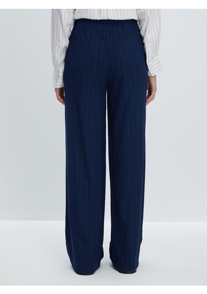 Yeni Sezon Beli Lastikli Dokulu Kadın Pantolon fırsatları