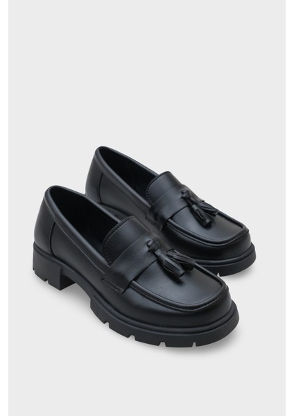 Elga Trak Tabanlı Püsküllü Kadın Loafer