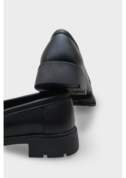 Elga Trak Tabanlı Püsküllü Kadın Loafer fırsatları