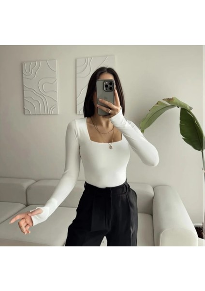 Kadın Kare Yaka Parmak Geçmeli Bluz